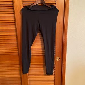 Lululemon Aligns 28”